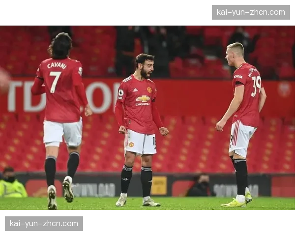 从2-0到2-2:解析阿森纳对阵曼城比赛中防守结构的崩溃瞬间