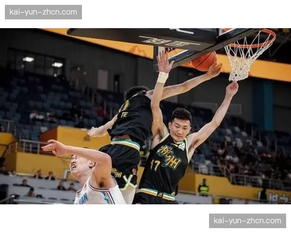 快讯：浙江广厦力克上海久事，总比分3-1晋级半决赛会师辽宁